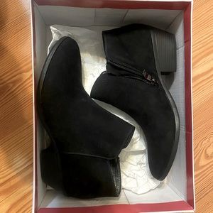 Black Xappeal heal booties